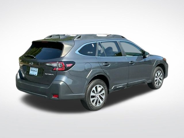 Used 2023 Subaru Outback Premium AWD/4WD image 7