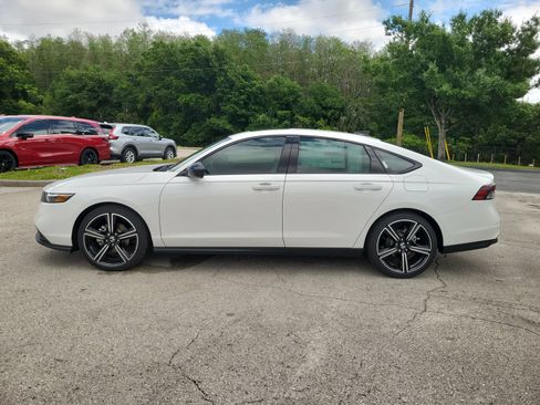 Certified 2026 Honda Accord SE image 3