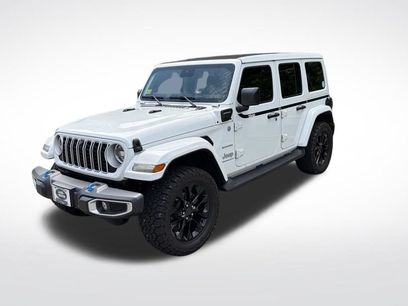 Used 2024 Jeep Wrangler Unlimited Sahara w/ Technology Group