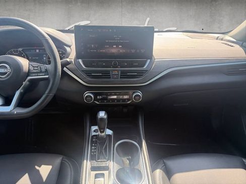 Used 2023 Nissan Altima 2.5 SL AWD/4WD image 4