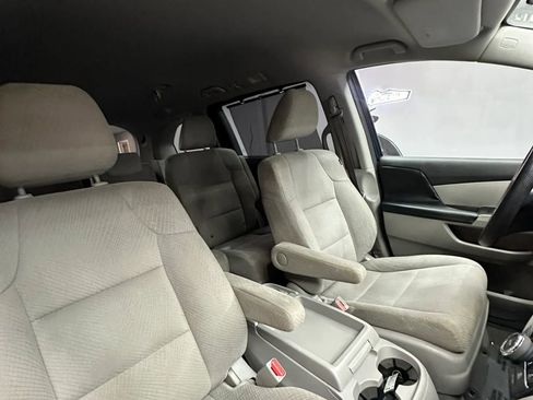 Used 2015 Honda Odyssey EX image 32