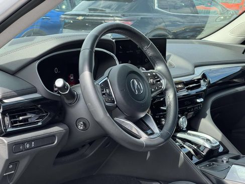 Used 2023 Acura MDX SH-AWD image 12