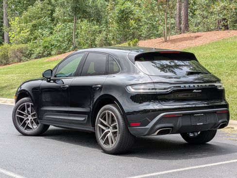 Certified 2026 Porsche Macan AWD/4WD image 3