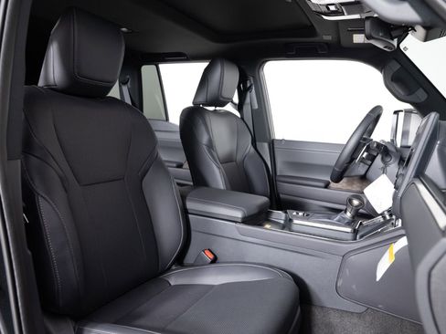 Used 2026 Lexus GX 550 w/ Accessory Package (2T) image 32