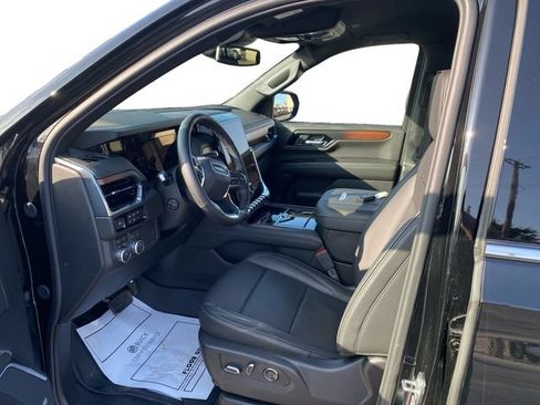 Used 2026 GMC Yukon Denali w/ LPO, Floor Liner Package AWD/4WD image 10