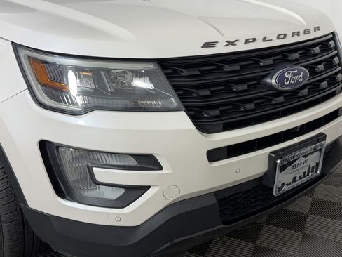 Used 2016 Ford Explorer Sport w/ Equipment Group 401A AWD/4WD image 12