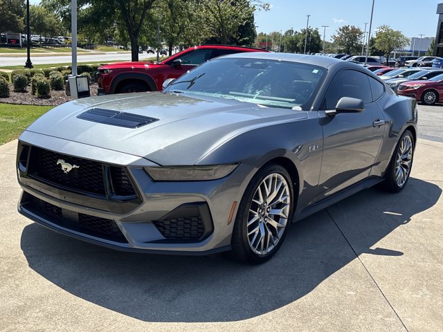Used 2025 Ford Mustang GT Premium RWD image 8