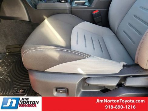 Used 2025 Toyota Tacoma TRD Off-Road image 25