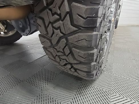 Used 2024 Chevrolet Silverado 2500 Custom w/ Custom Value Package image 44