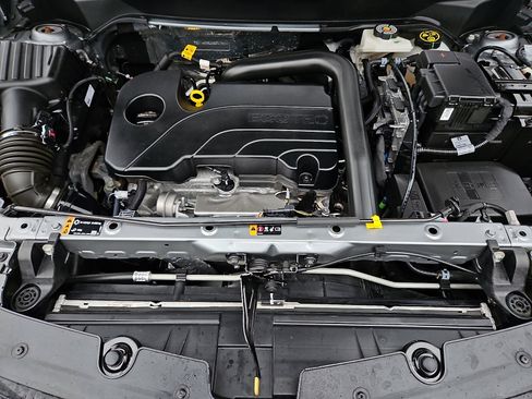 Used 2024 Chevrolet Equinox LT w/ LPO, Floor Liner Package image 28