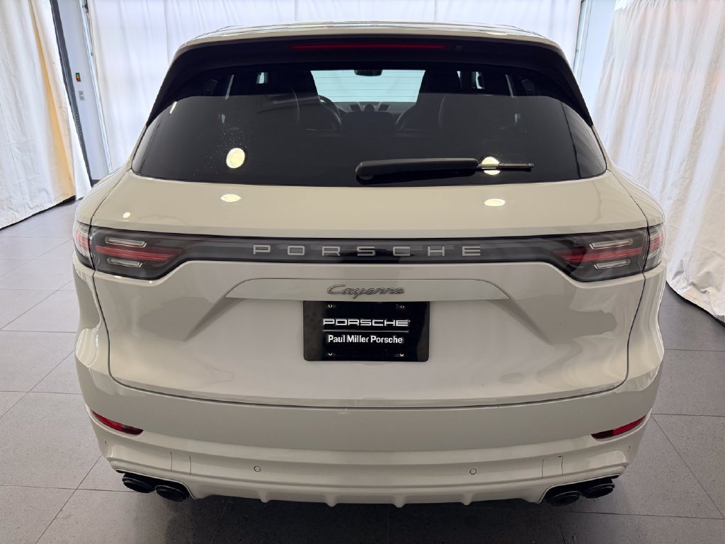 Certified 2023 Porsche Cayenne Platinum Edition AWD/4WD image 8