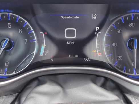 New 2026 Chrysler Pacifica Select FWD image 11