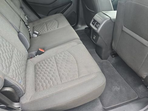 Used 2021 Chevrolet Equinox LT w/ Driver Convenience Package FWD image 12