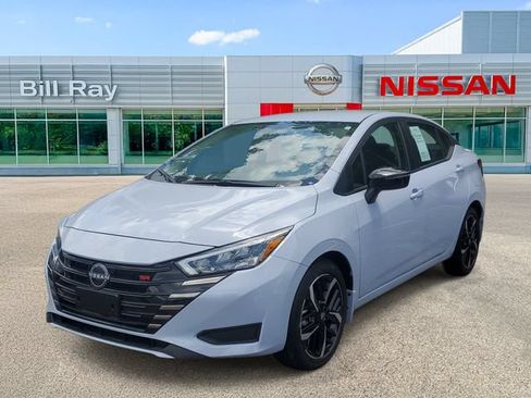 Used 2025 Nissan Versa SR w/ Trunk Package FWD image 2