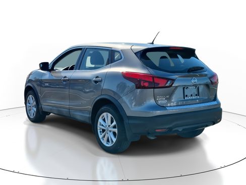 Used 2019 Nissan Rogue Sport S w/ Appearance Package image 4
