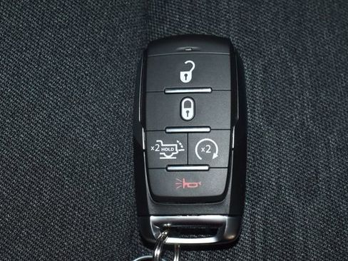 New 2026 RAM 1500 4x4 Crew Cab image 21