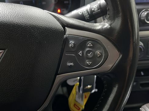 Used 2018 Chevrolet Colorado Z71 AWD/4WD image 7