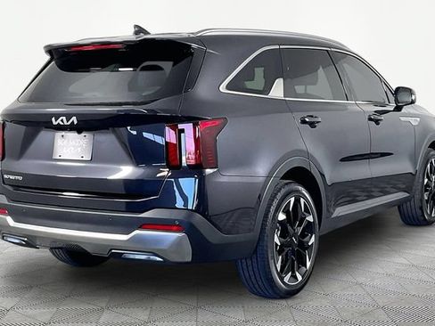 Certified 2026 Kia Sorento EX FWD image 6