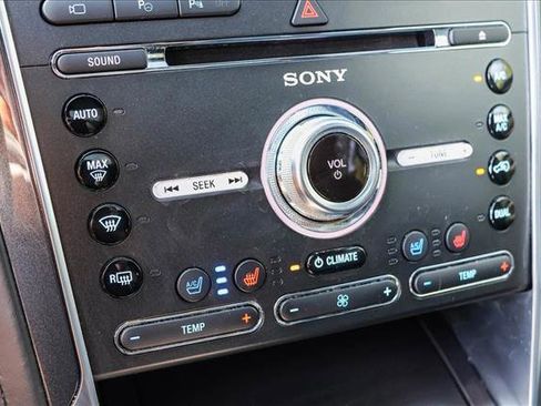 Used 2018 Ford Explorer Platinum image 20