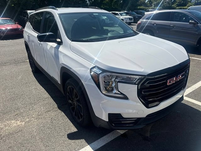 Certified 2023 GMC Terrain SLE w/ Driver Convenience Package AWD/4WD image 12
