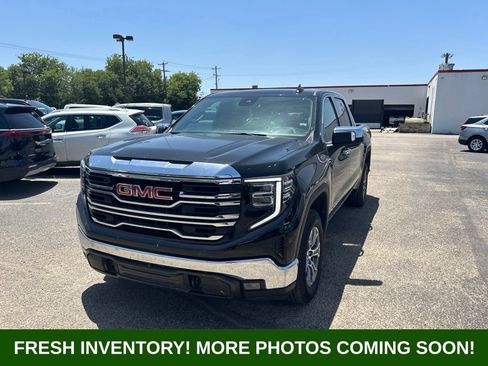 Used 2025 GMC Sierra 1500 SLT RWD image 7