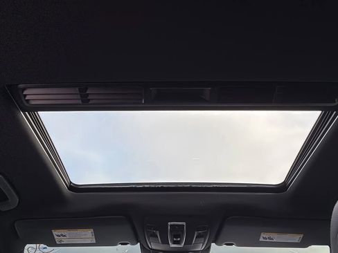 Used 2017 Mercedes-Benz GLS 450 4MATIC image 30