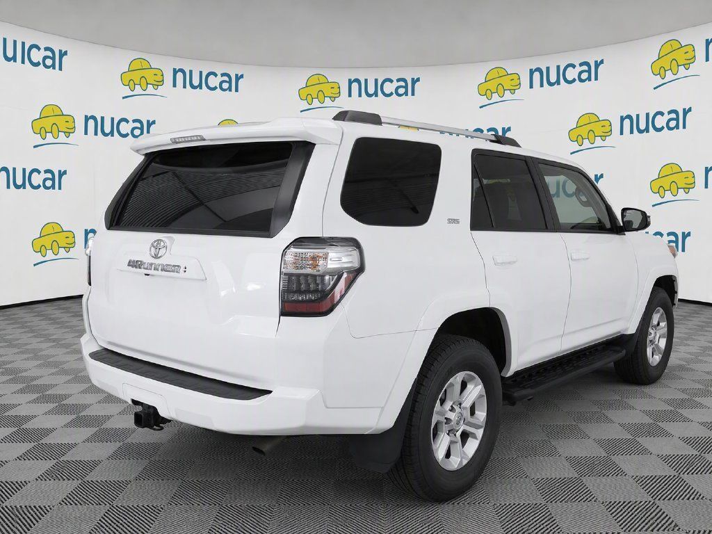 Used 2024 Toyota 4Runner SR5 AWD/4WD image 3