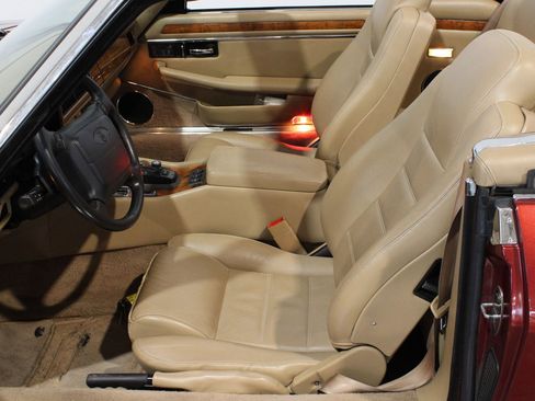 Used 1995 Jaguar XJS 4.0 Convertible RWD image 31