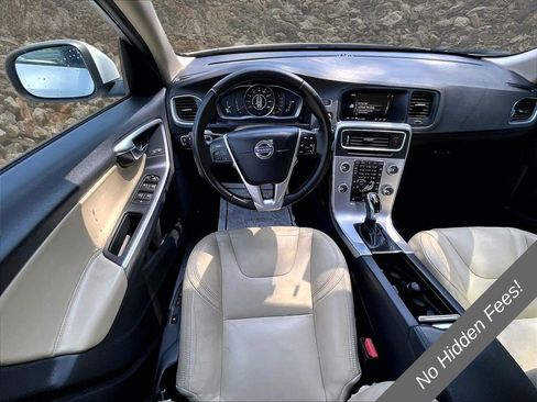 Used 2017 Volvo S60 T5 Dynamic AWD/4WD image 5