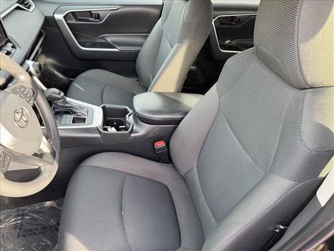 Used 2024 Toyota RAV4 LE AWD/4WD image 10