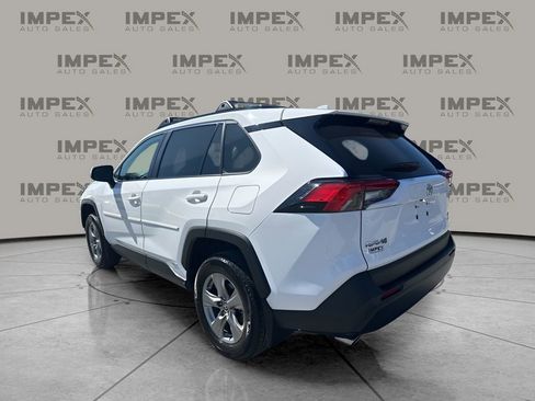 Used 2025 Toyota RAV4 XLE image 3