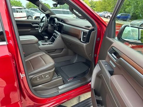 Used 2024 GMC Sierra 1500 Denali w/ Denali Reserve Package AWD/4WD image 18