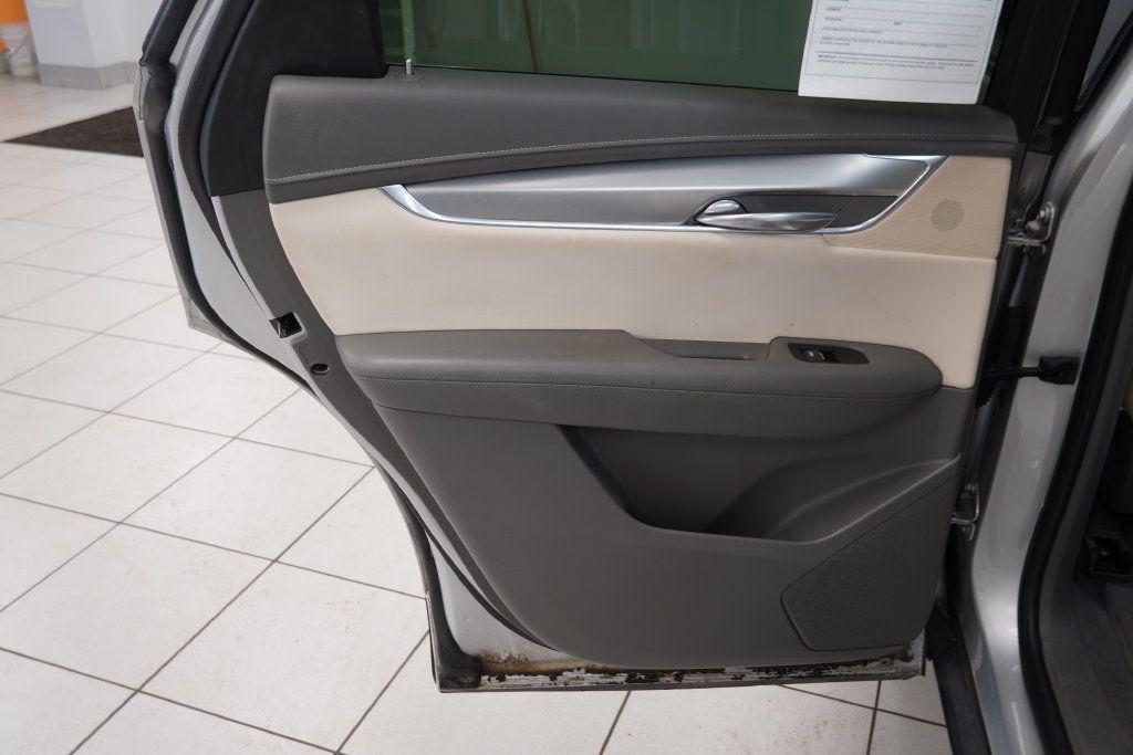 Used 2019 Cadillac XT5 Luxury AWD/4WD image 21