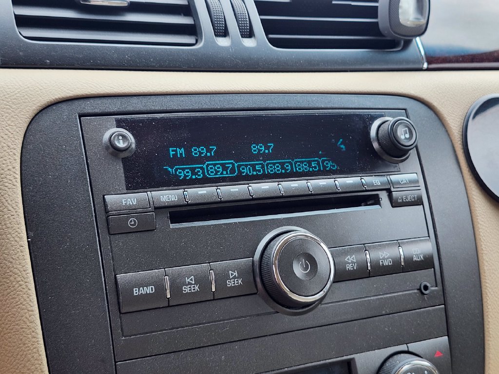 Used 2011 Buick Lucerne CX FWD image 20