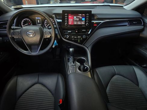 Used 2024 Toyota Camry SE FWD image 15