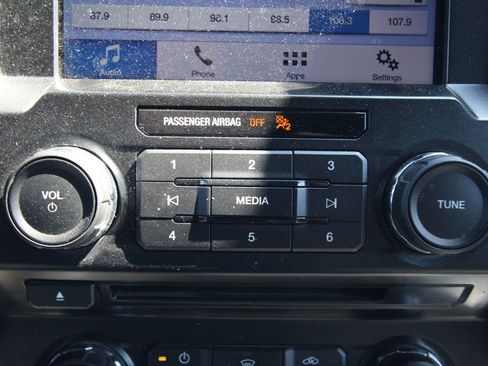 Used 2017 Ford F150 XLT w/ Equipment Group 302A Luxury image 36