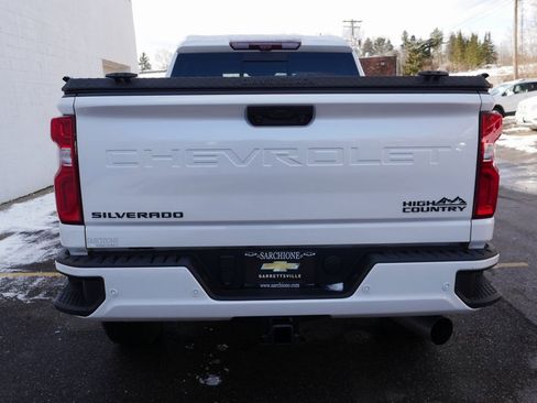 Used 2024 Chevrolet Silverado 2500 High Country w/ High Country Premium Package image 6