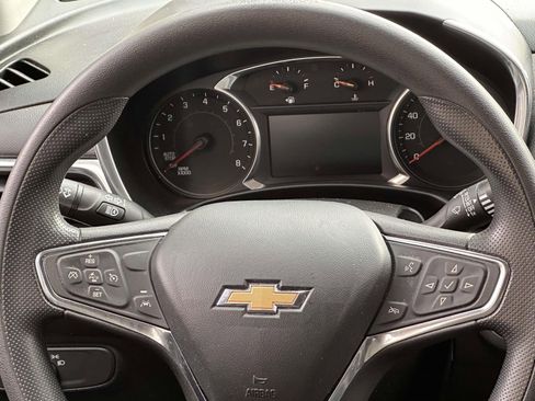 Used 2021 Chevrolet Equinox LT image 16