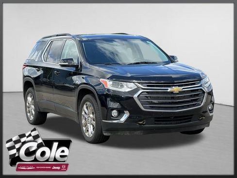 Used 2020 Chevrolet Traverse LT w/ LPO, Floor Liner Package AWD/4WD image 1