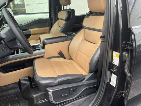 Used 2023 Ford F350 Lariat w/ Lariat Ultimate Package AWD/4WD image 6