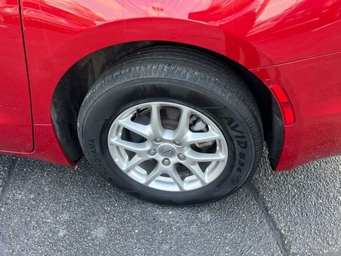 Used 2025 Chrysler Pacifica Select FWD image 31