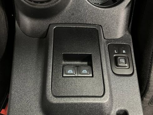 Used 2023 Ford Bronco 2-Door image 25