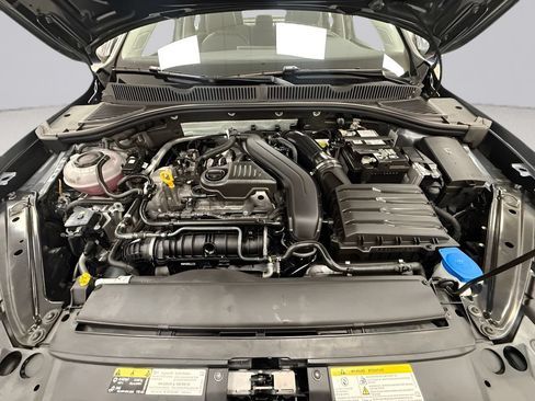 Used 2025 Volkswagen Jetta SE FWD image 20
