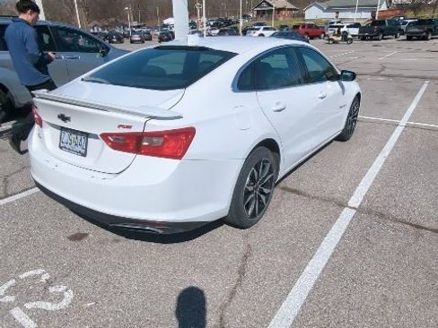 Used 2020 Chevrolet Malibu RS image 14