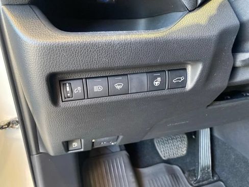 Certified 2022 Toyota RAV4 XSE w/ Weather Package AWD/4WD image 21