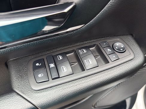 Used 2023 RAM 1500 Big Horn image 12