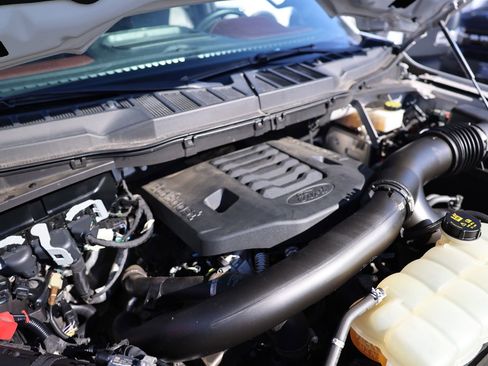 Certified 2022 Ford F150 Lariat image 27