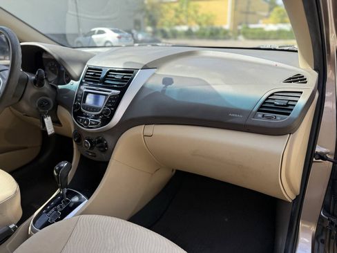 Used 2013 Hyundai Accent GLS w/ Premium Pkg FWD image 25