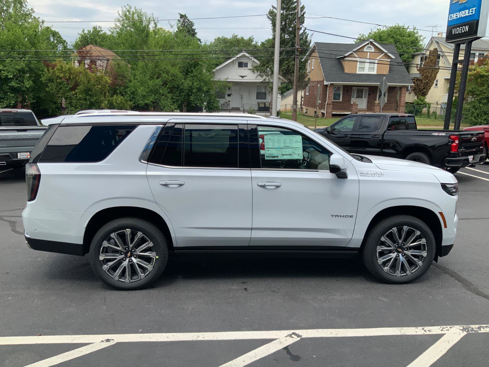 New 2026 Chevrolet Tahoe High Country AWD/4WD image 8