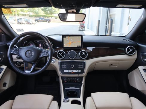 Used 2018 Mercedes-Benz CLA 250 4MATIC image 16